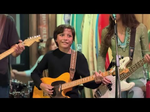 Pipeline (The Chantays) - The Long View