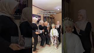 Download lagu GAK BISA DENGAR LAGU DANGDUT,🤣🤣#riaspengantin #shorts mp3