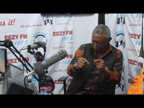 Hugh Masekela dances to Bisa Kdei's "Mansa"