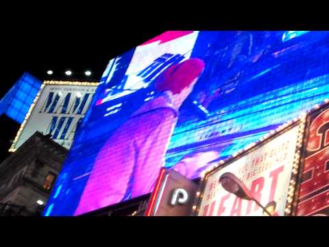 Justin Bieber- Let It Be- Times Square