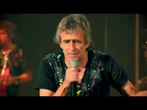 Viviré por siempre  - Los Auténticos Decadentes,  Palacio de los Deportes,  México 2012.