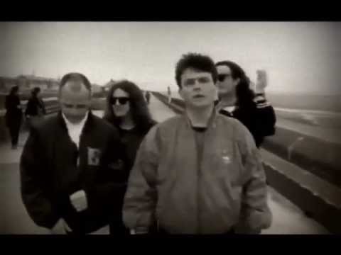 The Fat Lady Sings - Twist