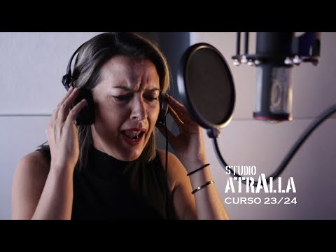 STUDIO ATRALLA Curso 23/24. LA DUEÑA DE MI DESTINO, cantada por Julia Mateo.