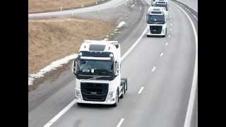 preview picture of video 'Nye Volvo FH-konvoi over Svinesund.'