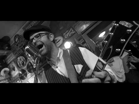 St. JOHNNY - Rollin' & Ridin'