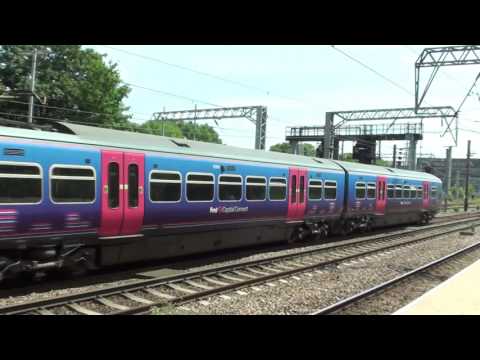 (HD) A Class 365 rushes south through Alexandra Palace for Kings Cross