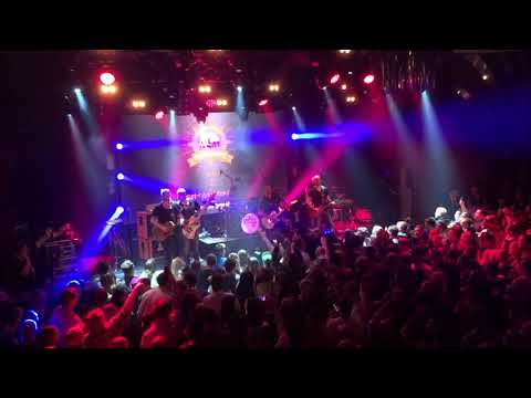 2 blyga läppar Hey Hey (fightas för din skull) Partykryssen 2019