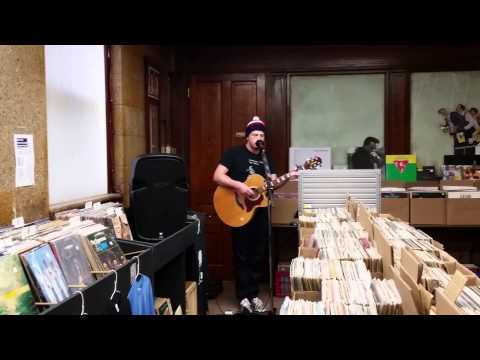 Live from the Record Room - Mike Ingram - Laura (PHOX) - Exile On Main