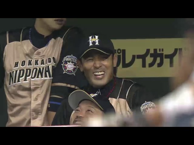 【1回表】試合中!! ファイターズ・稲葉＆ライオンズ・森本 一体なにを話しているの!? 2014/9/17 L-F