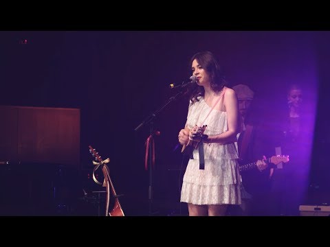 MIA - CIMET I ČAJ (OFFICIAL VIDEO)