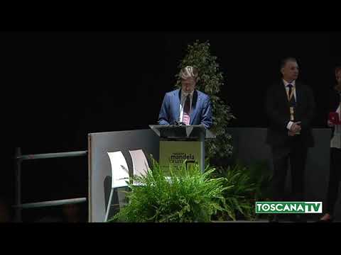 2017-09-19 FIRENZE - SINDACO NARDELLA CONSEGNA SIGILLO PACE A DALAI LAMA