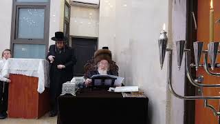 נר א' דחנוכה ספינקא בחצה"ק תשפ"ו