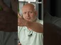 Jeffrey werd 15 jaar geleden urenlang gegijzeld in het gemeentehuis in Almelo | RTV Oost