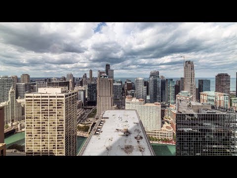 A studio with a spectacular view at the iconic Aqua apartments