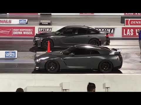 Dodge Hellcat vs Nissan Gtr
