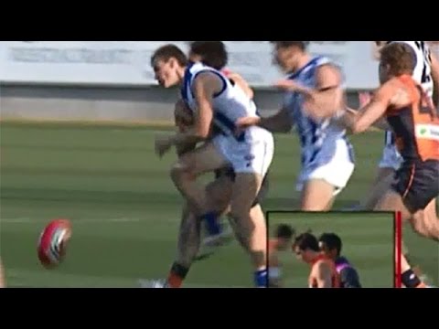 Round 20, 2014 - Kayne Turner outmuscles Phil Davis