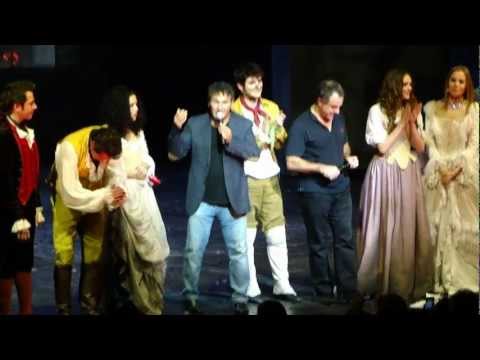 DERNIERE/1789, les amants de la Bastille - Salut, final et discours (intégrale) - Toute la troupe