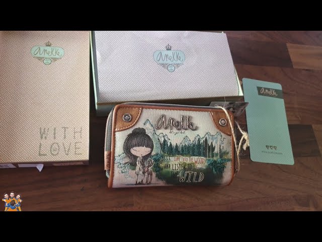 Vídeo relacionado con Anekke Monedero 3 Compartimentos Pequeño Core - Diseño Funcional - Medidas: 15/10/4 Cm - Accesorios Y Complementos Mujer
