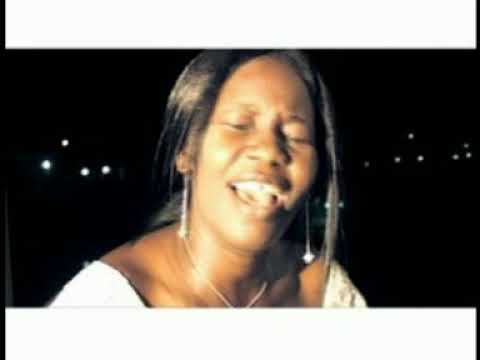 MEDE NISUO BEGU BY DORCAS APPIAH (OFFICIAL VIDEO)