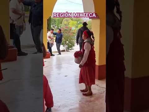 BAILANDO "EL QUERREQUE" EN TICUÁ, OAXACA