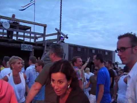 ELHaag @ Elements Beach 2009 (Mike Nichol - Morning Kiss   Activa Remix)