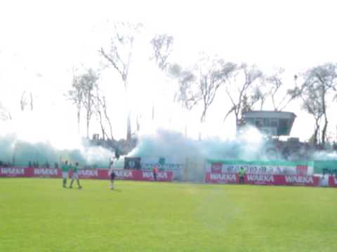 Radomiak Radom - KSZO Ostrowiec Świętokrzyski. Oprawa kibiców zielonych.