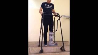 preview picture of video '13BMM03 - Adjustable Walking Frame'