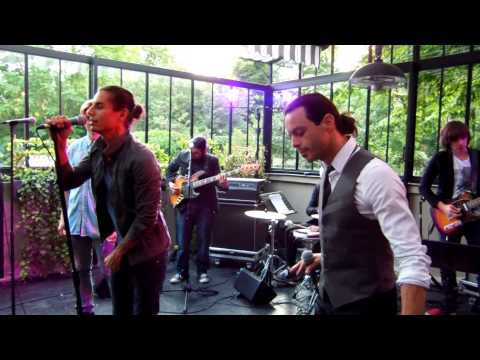 Showcase privé des Latin Lovers - 17.06.2014 - Piu Bella Cosa (2/7)