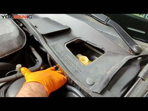 2011–2023 Chrysler 300 How to Add Brake Fluid – Keep Your Brakes Performing Smoothly