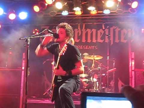 Crossfade - Cold Live