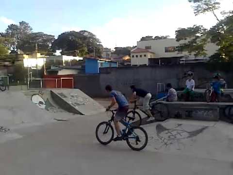 Lucas musseli e Fabio Santos