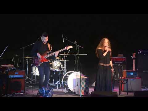 Anna Stryj, Szarość Dnia