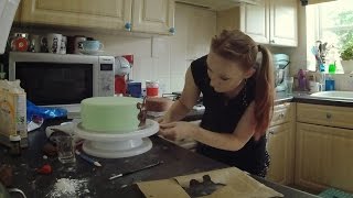 One Groovy Dog - Scooby Doo cake