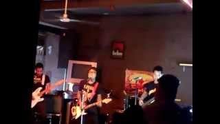 Shades Apart - Sputnik (Lucysbedroom)