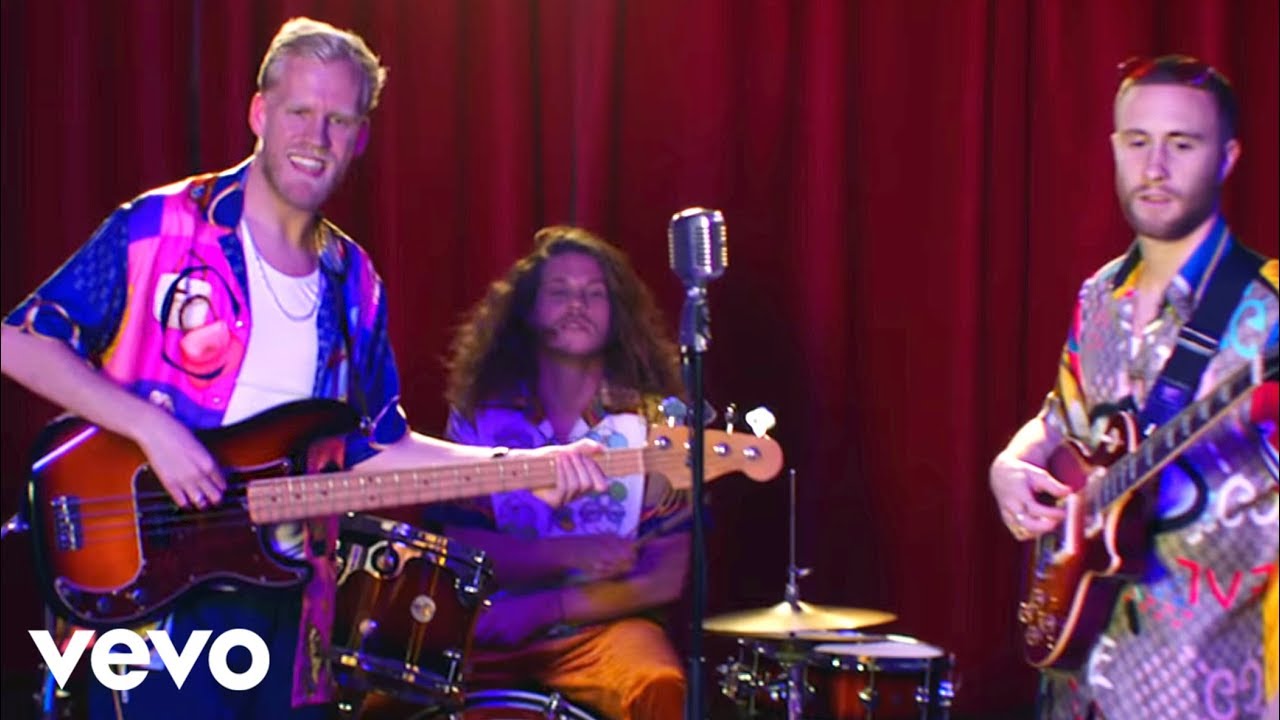 Snakehips ft. Rivers Cuomo, Kyle — Gucci Rock N Rolla