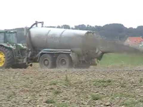 Cattebeke: drijfmest spreiden: .