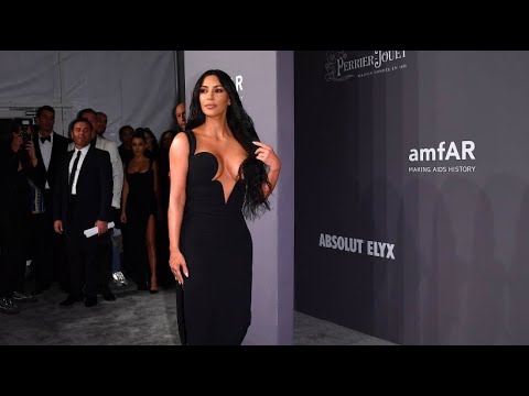 The Kardashians and Heidi Klum fight against AIDS