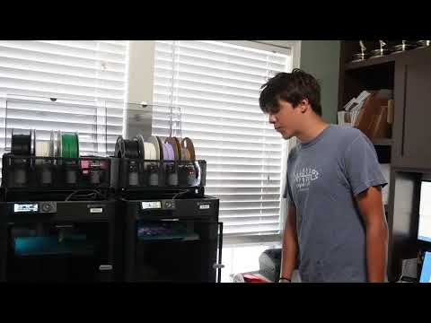 Teen uses 3D-printing business to help others