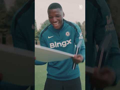 Who's faster...Caicedo or Cucurella? 🤣 #eafc25 #shorts #chelseafc