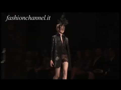 "Valentino" Autumn Winter 2009 2010 Paris 1 of 3 Haute Couture by FashionChannel