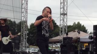 Disciple &quot;Under Dog Fight Song&quot; Uprise Fest 2016