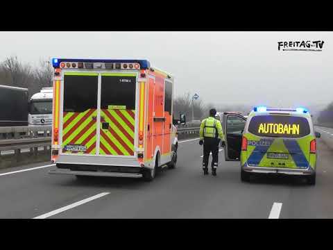 (Vollsperrung + perfekte Rettungsgasse) Florian Hamm 1 RTW 3