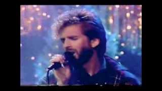KENNY LOGGINS (Emotional Performance) - HAVE YOURSELF A MERRY LITTLE CHRISTMAS (Live 80s)