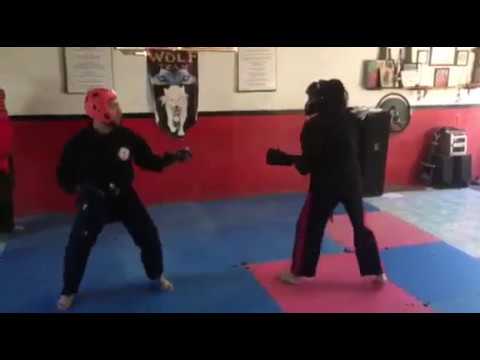 cosago pelea entre Jennifer Cuen vs Alejandro Ramirez