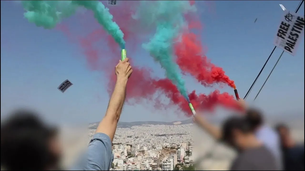 Γιγαντοπανό για την Παλαιστίνη ψηλά στις γειτονιές της Αθήνας