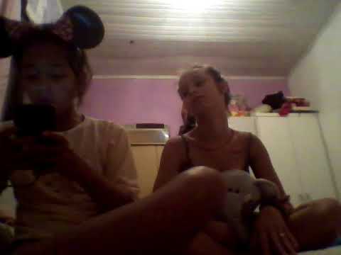 Minha prima de 14anos reagindo aos funk+(18)