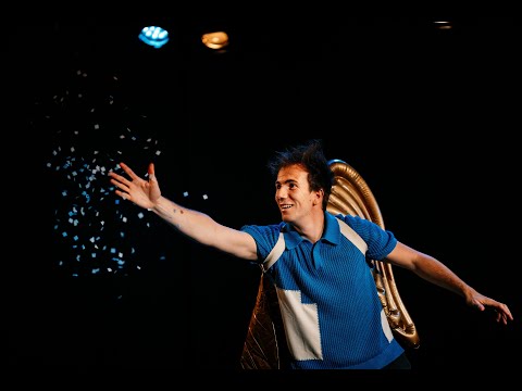 Xavier tourne en rond, il patauge au milieu des contradictions. À deux 