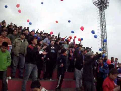 "Salida de Iberia contra las zorras." Barra: Banda Azulgrana • Club: Deportes Iberia • País: Chile