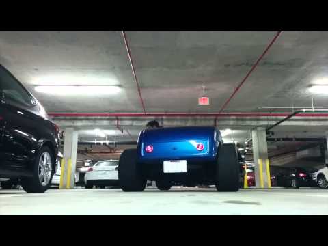 1932 Ford Hot Rod Parking