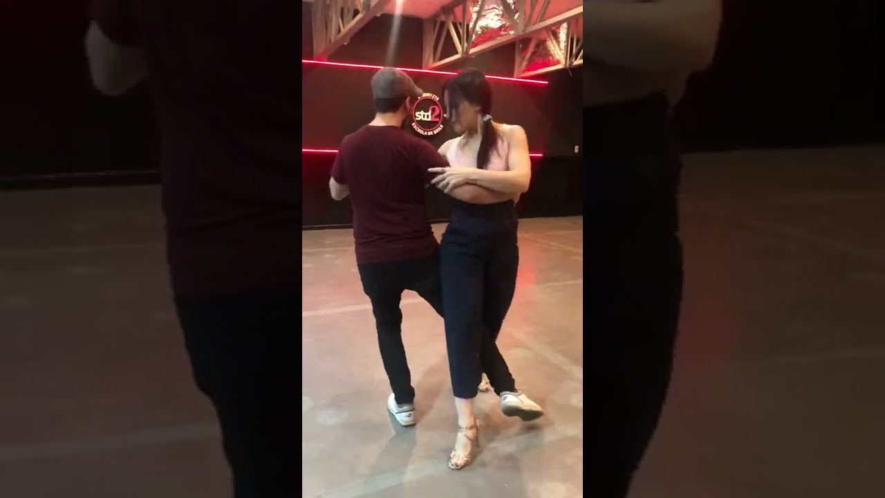 Bailan Lorena Mosele y Facundo Peñalva